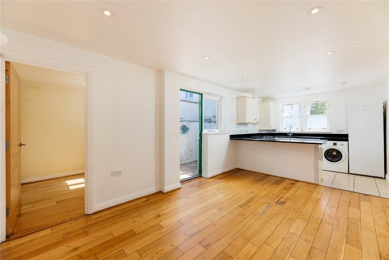 Worton Road, Isleworth, TW7
