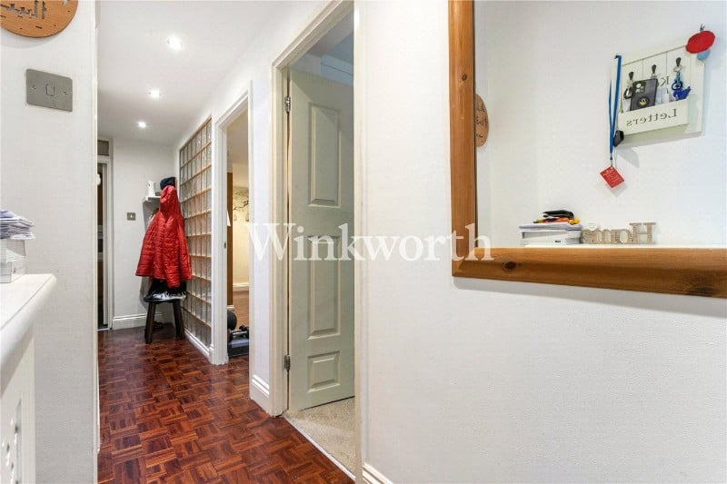 Beale Close, London, N13