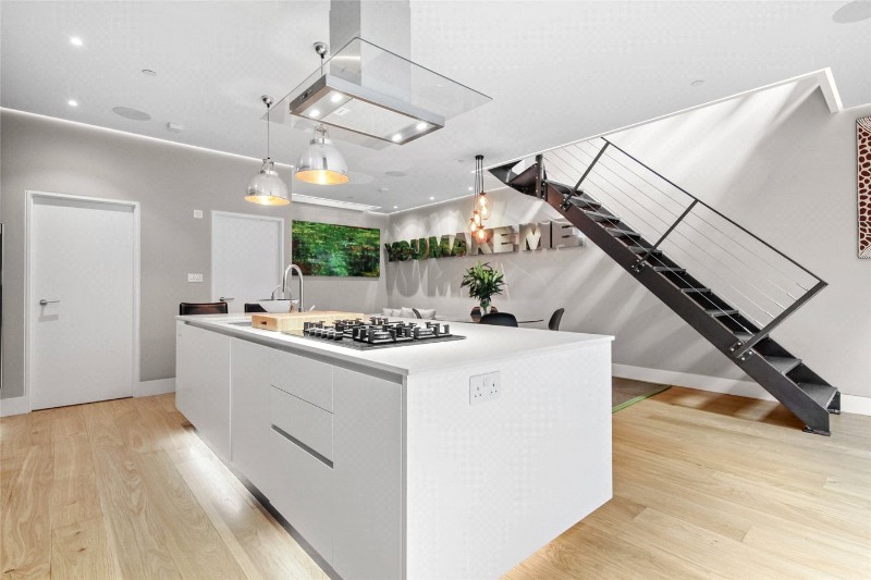 Pembridge Mews, London, W11