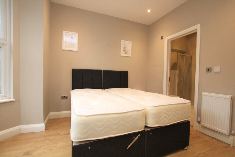 London Road, Reading, Berkshire, RG1