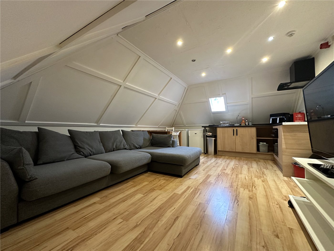 Firgrove Hill, Farnham, GU9