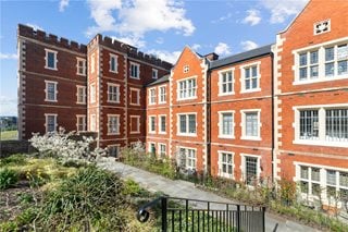 Holt Gardens, London, SW17