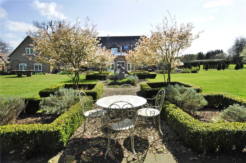 Southend, Henley-on-Thames, Buckinghamshire, RG9