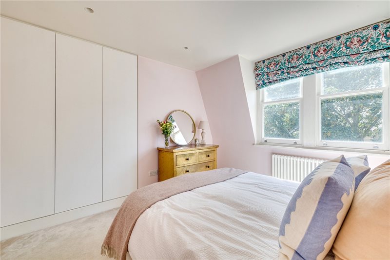 Rostrevor Road, London, SW6