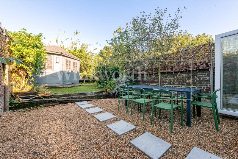 Radcliffe Avenue, London, NW10