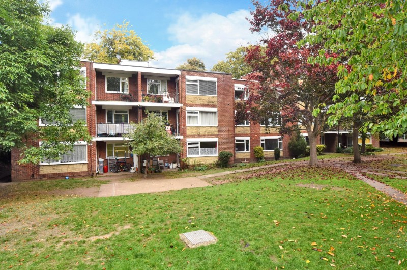 Woodcote Road, Wallington, SM6