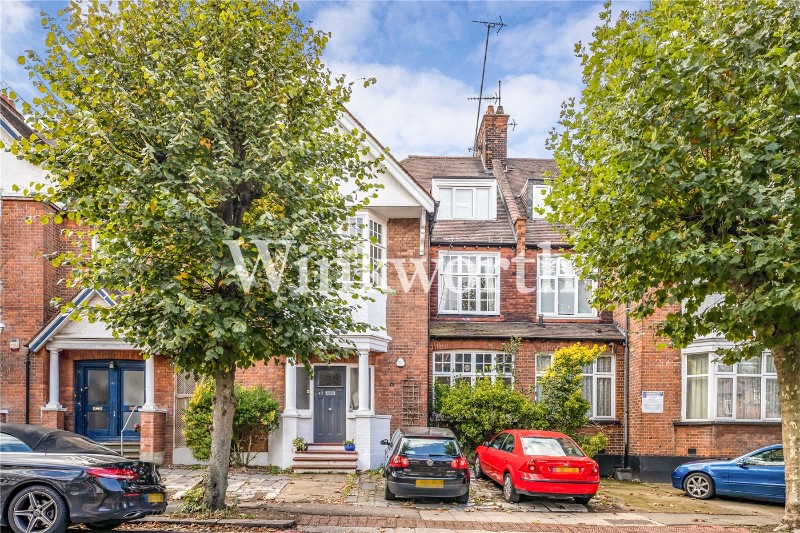 Woodstock Road, London, NW11
