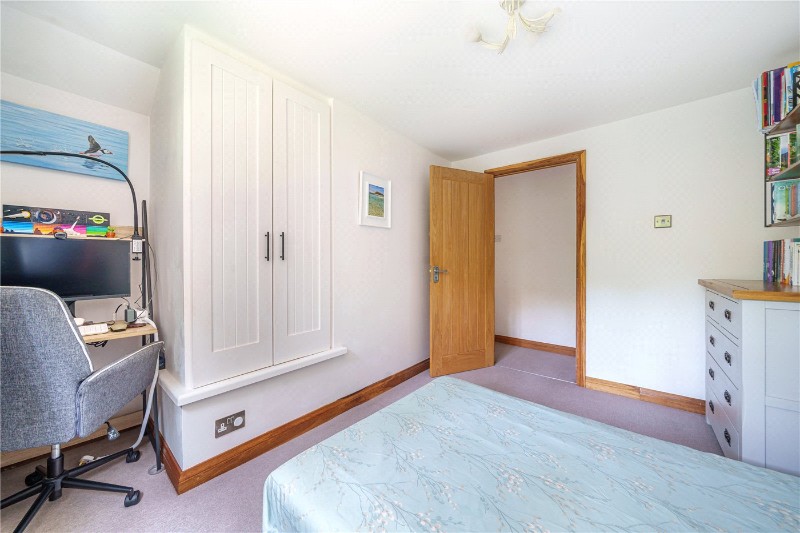 Aveley Lane, Farnham, Surrey, GU9