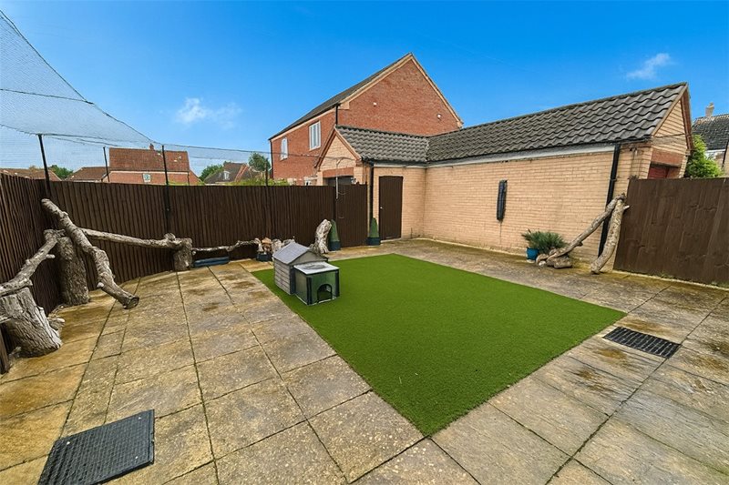 Aintree Way, Bourne, Lincolnshire, PE10