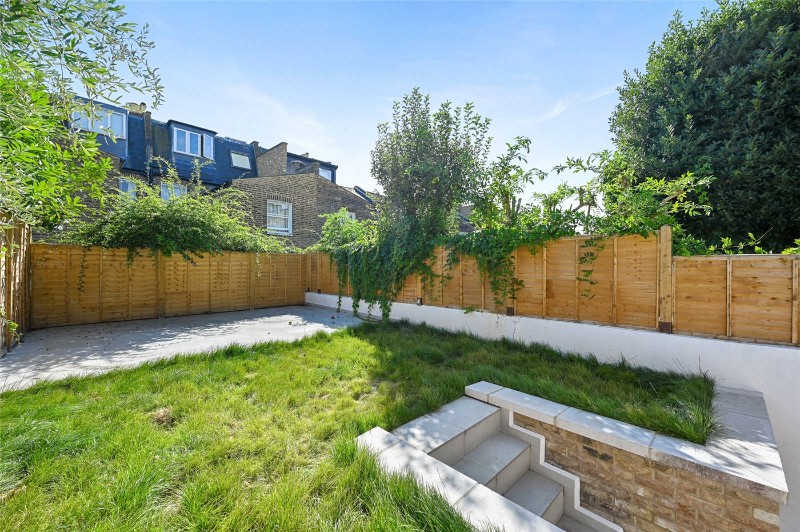 Ellerslie Road, London, W12