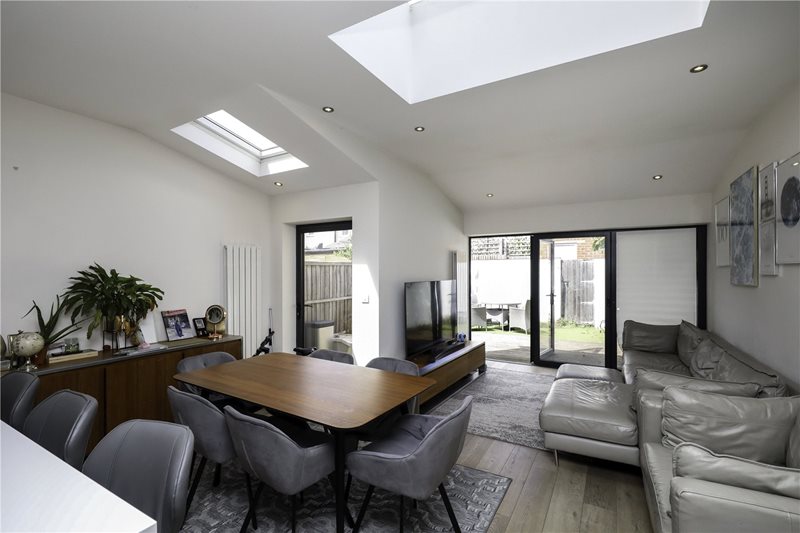 Drayton Gardens, London, W13