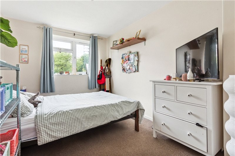 Cooks Road, London, SE17
