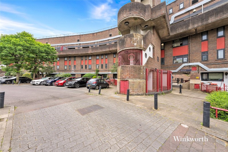 Old Farm Road, Strawberry Vale, London, N2