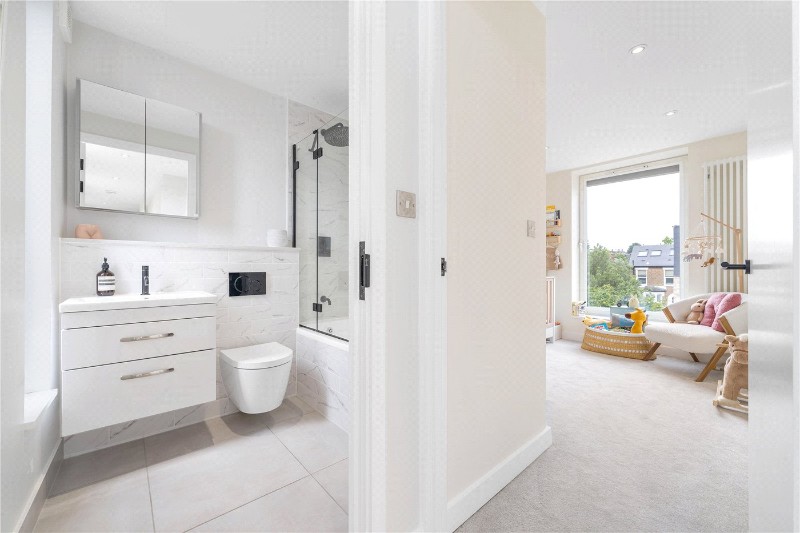Silvester Road, East Dulwich, London, SE22