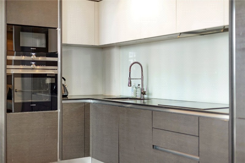 Porteus Place, London, SW4