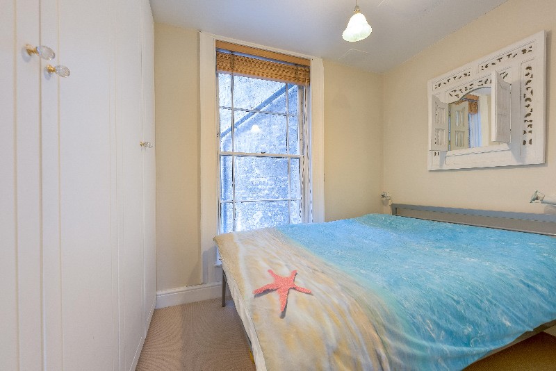 Warwick Way, London, SW1V