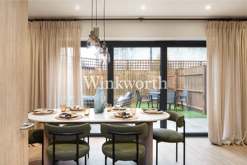 Frankum Mews, London, N22