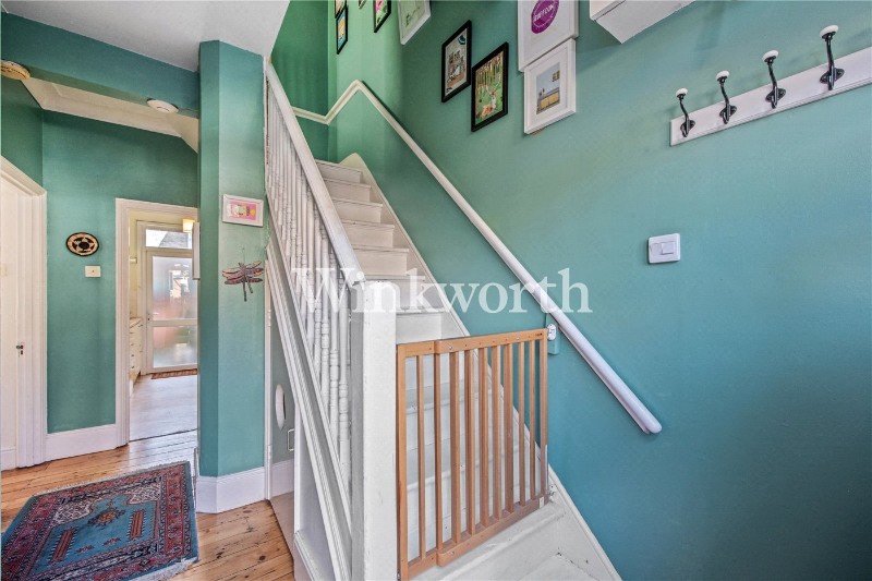 Hewitt Avenue, London, N22