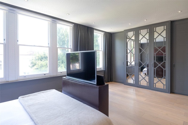 Elgin Avenue, London, W9