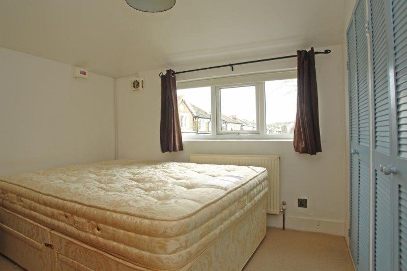 Oakhurst Grove, East Dulwich, London, SE22