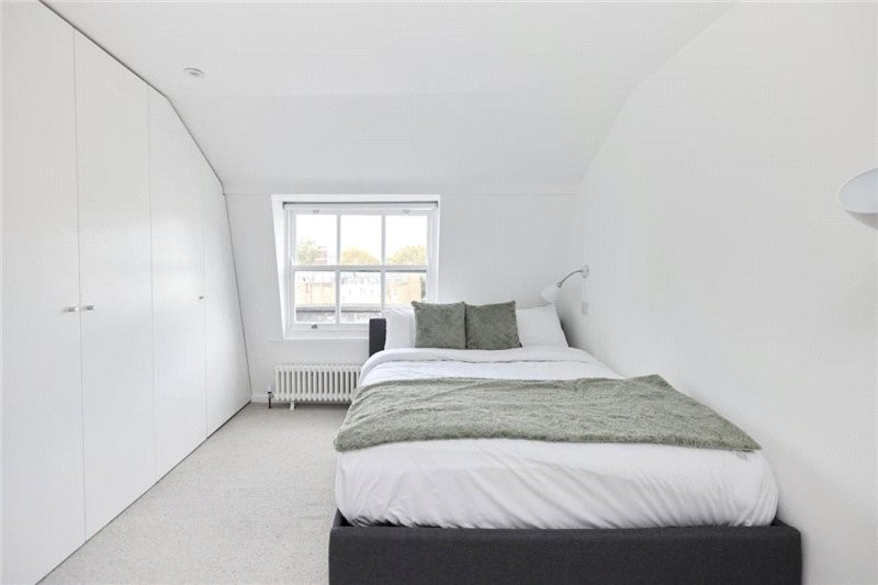 Kennington Road, London, UK, SE11