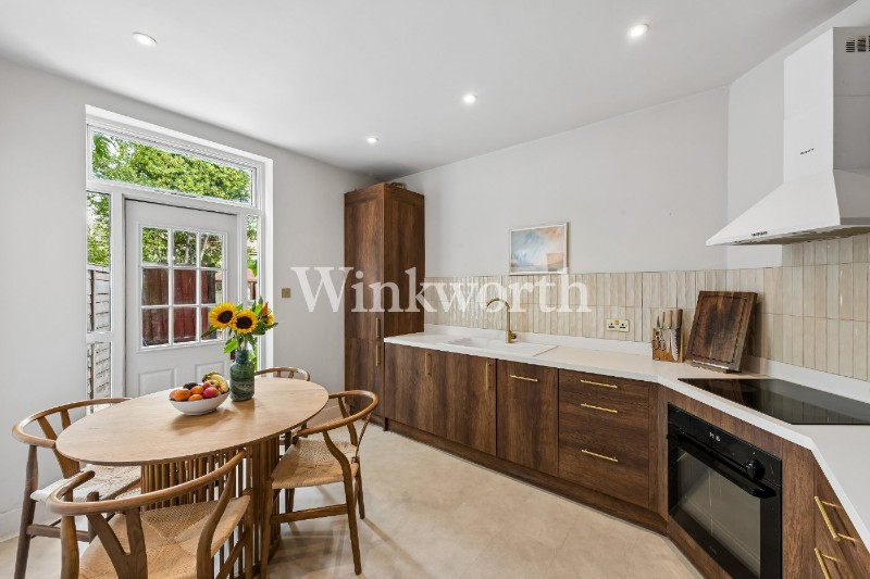 Lansdowne Road, London, N17