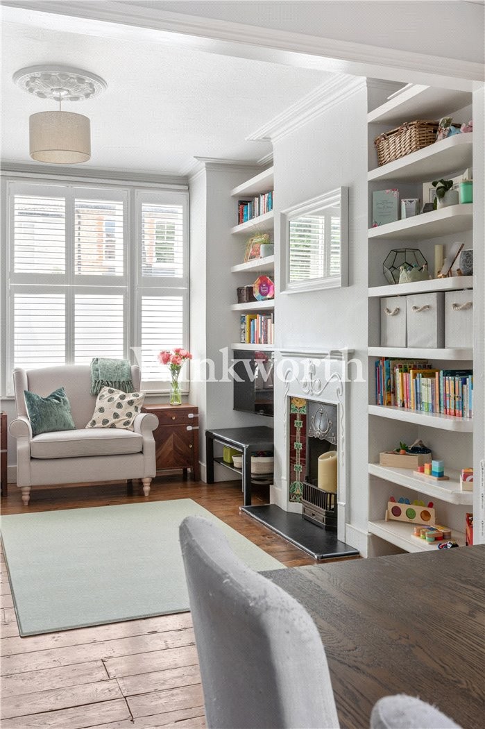 Leith Road, London, N22