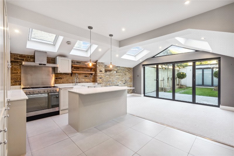 Tranmere Road, London, SW18