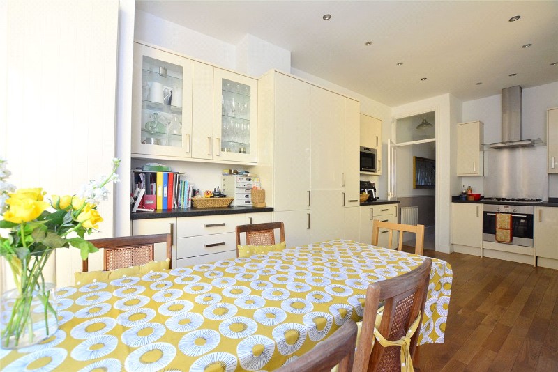 Kirkside Road, London, SE3
