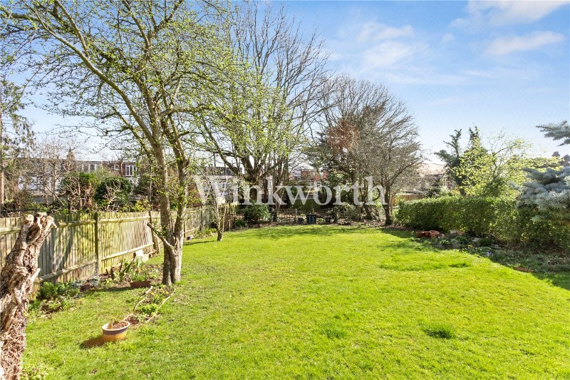 Cranley Gardens, London, N13