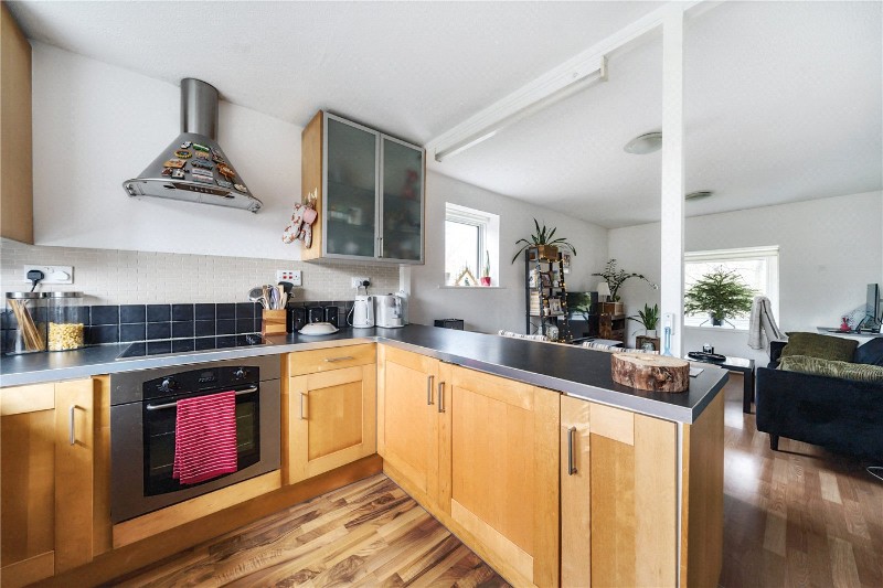Shipwright Road, London, SE16