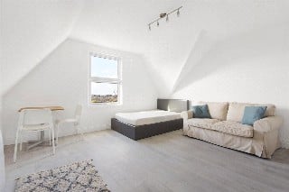 Gatestone Road, London, SE19