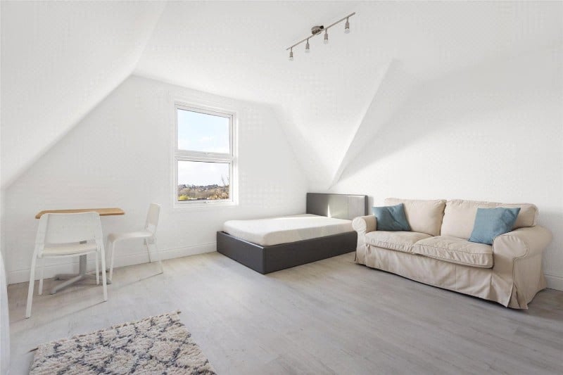 Gatestone Road, London, SE19