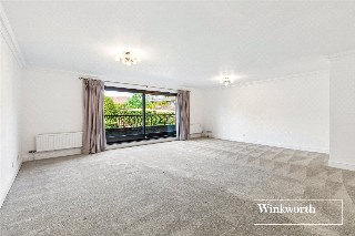 Hendon Lane, London, N3