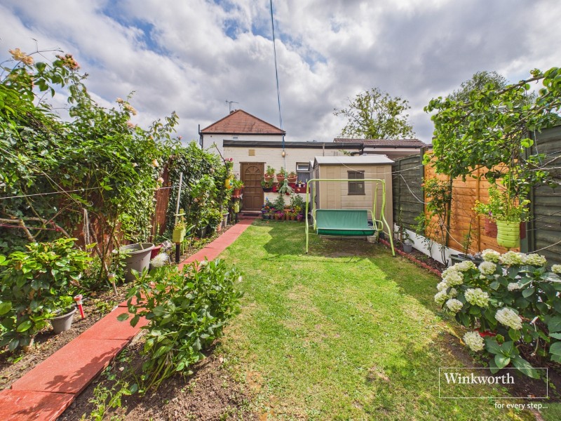 Honeypot Lane, Kingsbury, London, NW9