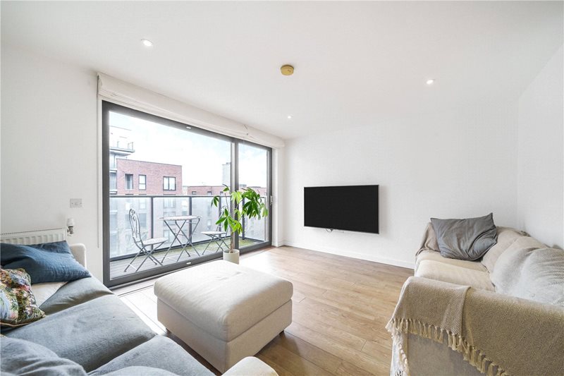 Jonzen Walk, London, E14