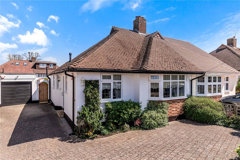 Oakley Gardens, Banstead, Surrey, SM7
