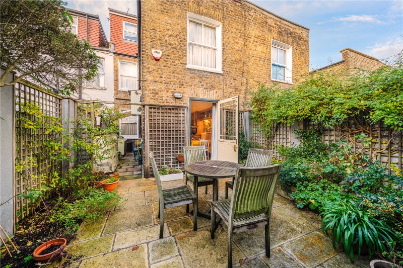 Cornwall Grove, London, W4