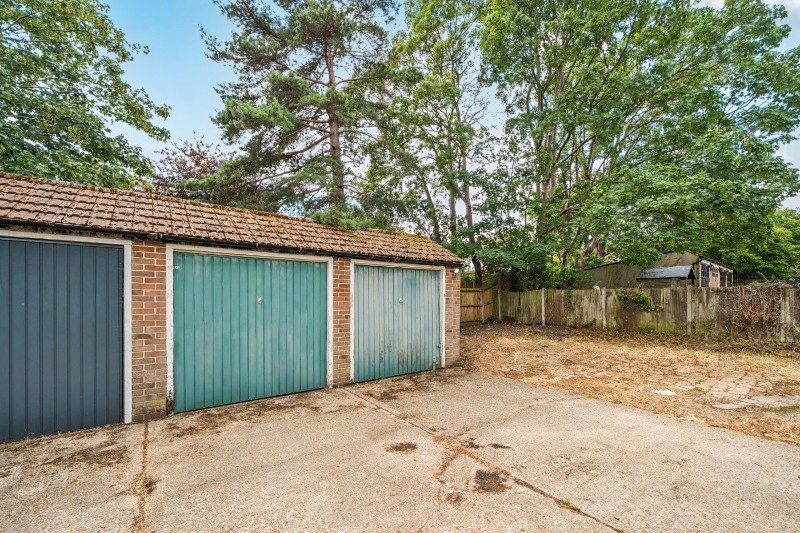 Bromley Road, Shortlands, Bromley, BR2