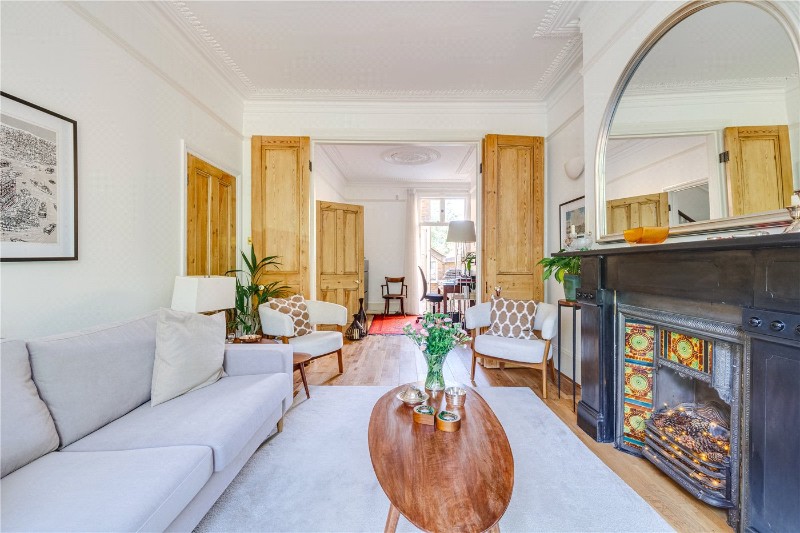 Bovingdon Road, London, SW6