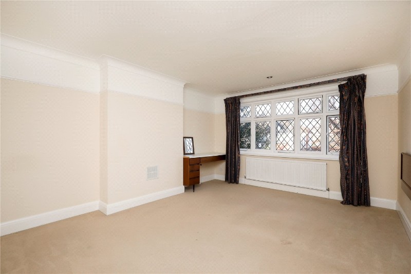 Carbery Avenue, London, W3