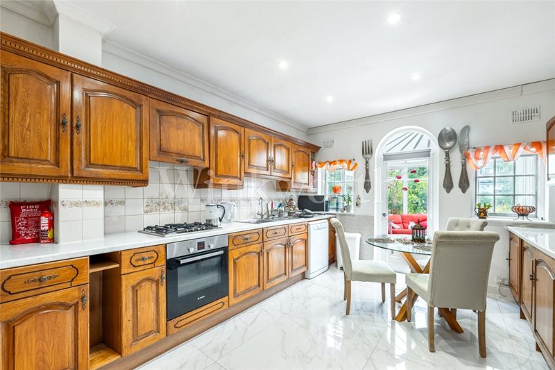 St. Georges Road, London, NW11