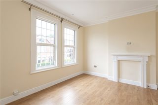 Barcombe Avenue, London, SW2
