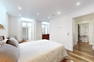 Cuthbert Street, London, W2