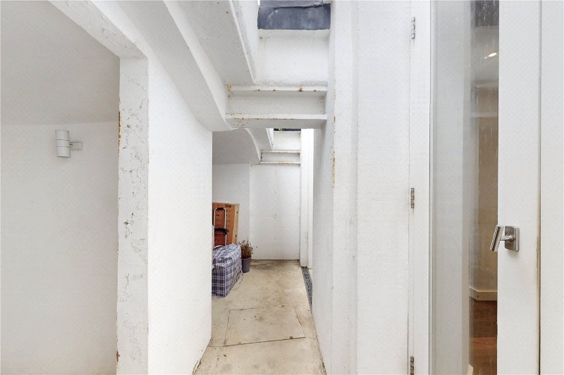 Cuthbert Street, London, W2