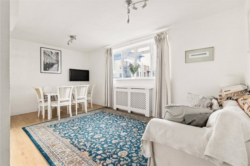 Garratt Lane, London, SW17