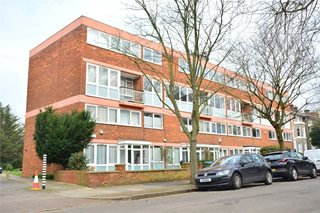 Pinelands Close, St. Johns Park, London, SE3