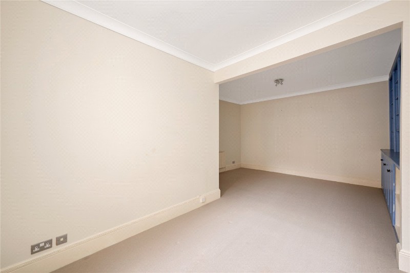 Ordnance Mews, London, NW8