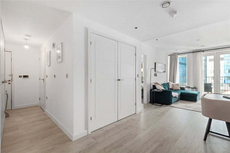 Cendal Crescent, London, E1