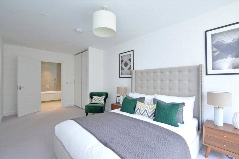 Wyndham Apartments, 67 River Gardens Walk, London, SE10